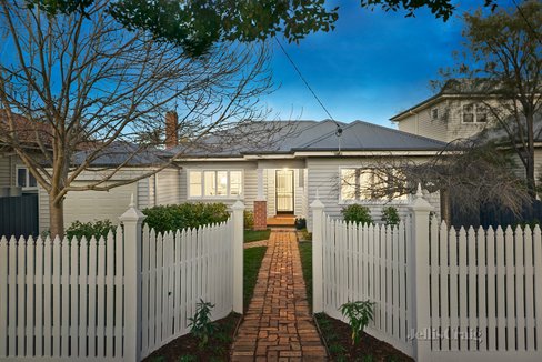 17 Latrobe Street Box Hill South 3128