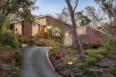 17 Milton Way Hurstbridge 3099