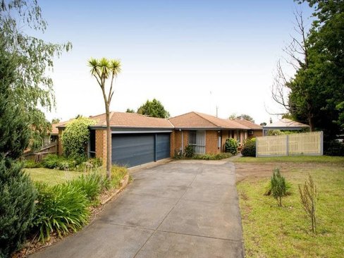 17 Partridge Way Mooroolbark 3138