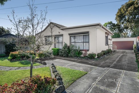 17 Quentin Street Forest Hill 3131