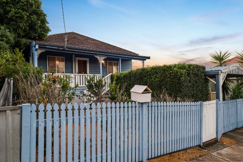 17 Raymond Street, TELARAH NSW 2320