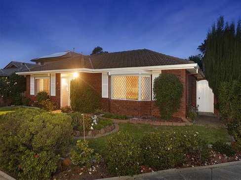 17 Rebecca Crescent Altona Meadows 3028