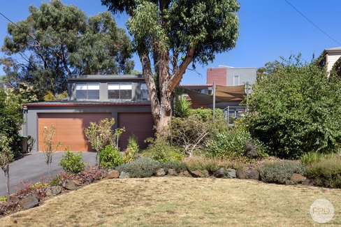17 Scenic Crescent, BALLARAT NORTH VIC 3350