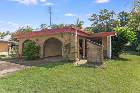 17 St Kilda Crescent, TWEED HEADS WEST NSW 2485
