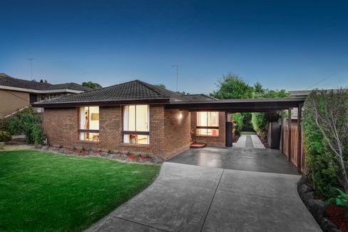 17 Thomas Street Doncaster East 3109