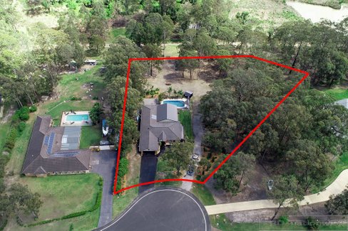 17 Thornbill Grove, THORNTON NSW 2322