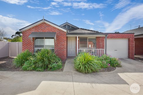 17 Tristan Drive, SEBASTOPOL VIC 3356