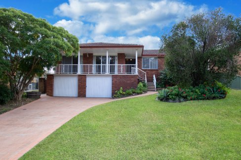 17 Turnbull Drive, EAST MAITLAND NSW 2323