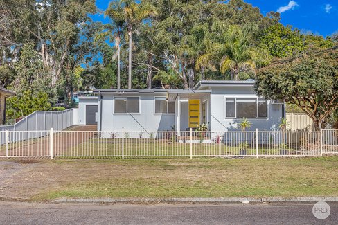 17 Wahgunyah Road, NELSON BAY NSW 2315