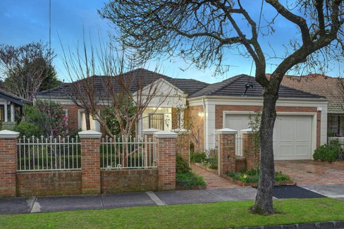 17 Wattle Grove Malvern East 3145