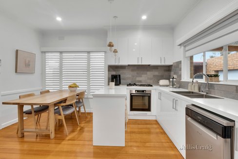 17 Wicklow Street Pascoe Vale 3044