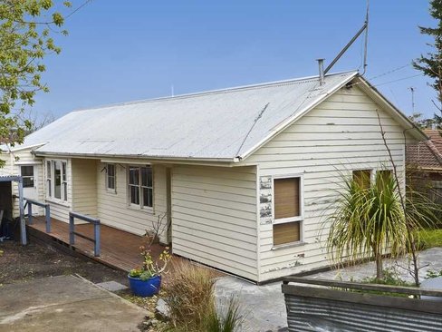 17 Woolvet Avenue Belmont 3216