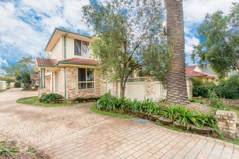 1/71 Barry Street, CAMBRIDGE PARK NSW 2747