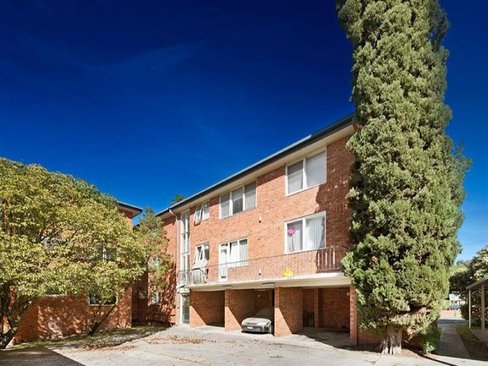 17 1 Bishop Street Box Hill 3128