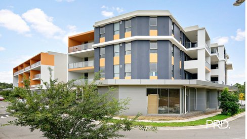 1/71 Deerubbin Dr, Glenmore Park NSW 2745