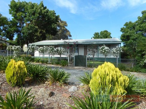 171 Lambie Street, TUMUT NSW 2720