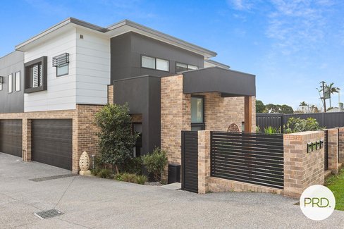 1/73-75 Lake Entrance Road, OAK FLATS NSW 2529