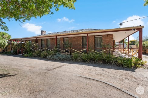 173 Station Street, EPSOM VIC 3551
