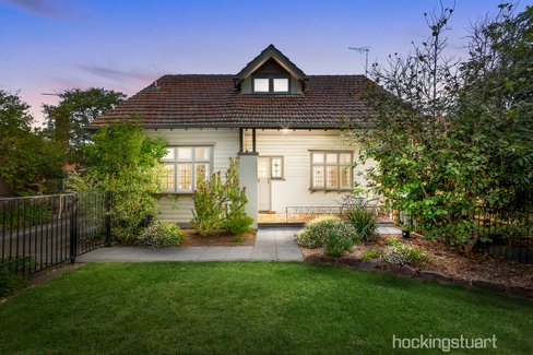1 736 Canterbury Road Surrey Hills 3127