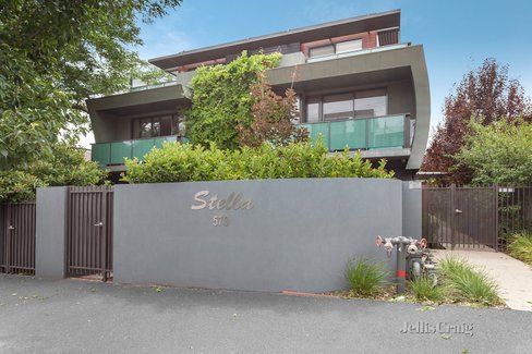 17/570 Glenferrie Road Hawthorn 3122