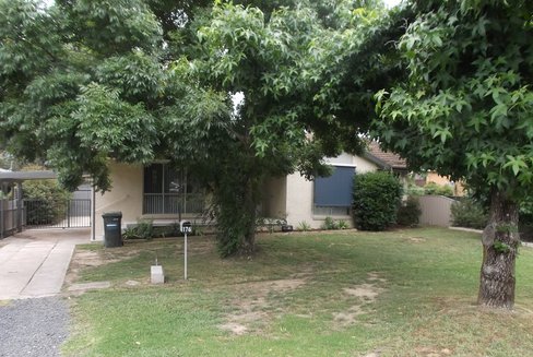 176 Lambie Street, TUMUT NSW 2720