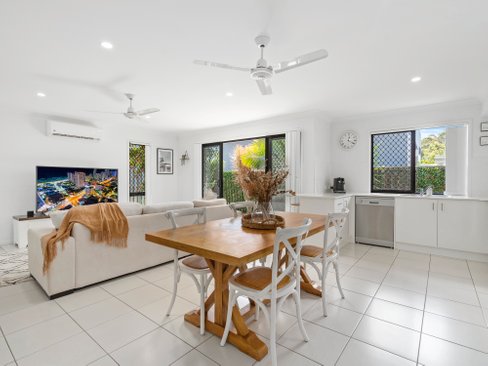 17/7 Border Drive North, CURRUMBIN WATERS QLD 4223