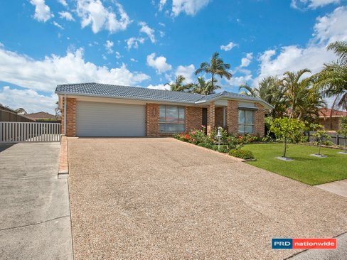 178 Christine Avenue, BURLEIGH WATERS QLD 4220