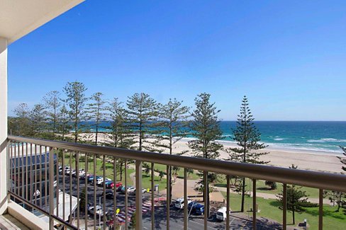 17/82 Marine Parade, COOLANGATTA QLD 4225