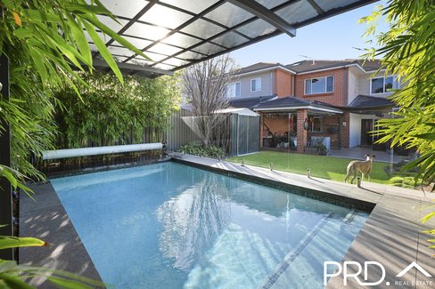17a Edinburgh Drive, REVESBY HEIGHTS