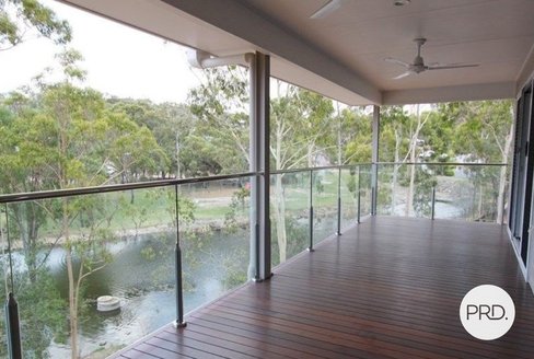 17B OUSTON Place, GLADSTONE QLD 4680