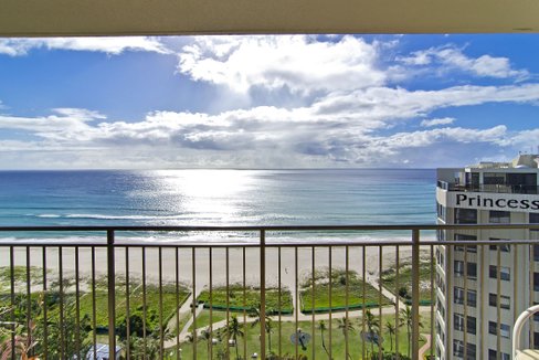 17B/973 Gold Coast Highway, PALM BEACH QLD 4221