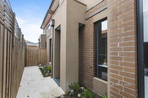 17C Gray Street Bentleigh East 3165