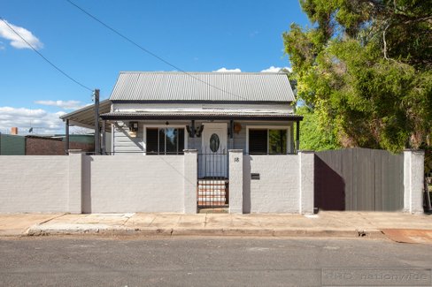 18-20 Portland Street, HORSESHOE BEND NSW 2320