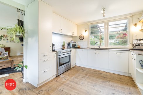 18-20 Wattle Ave, CAPTAINS FLAT NSW 2623