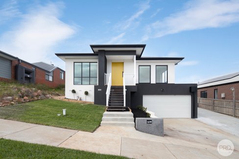 18 Auburn Drive, SMYTHES CREEK VIC 3351