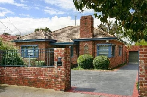 18 Barry Street Bentleigh 3204