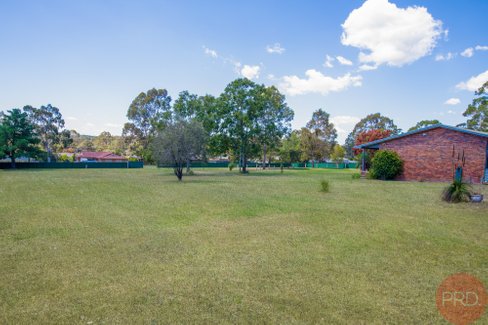 18 Bell Street, GRETA NSW 2334
