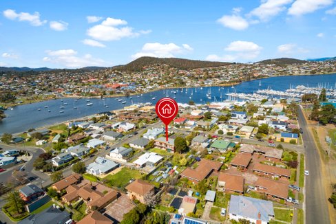1/8 Beltana Street, LINDISFARNE TAS 7015