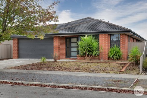 18 Carbine Drive, ALFREDTON