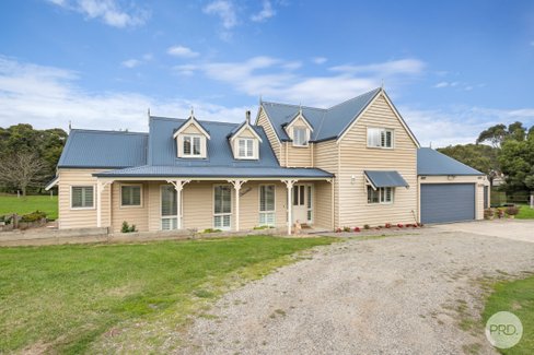 18 Cartons Road, GORDON VIC 3345