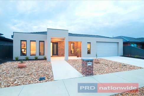 18 Charolais Street, DELACOMBE VIC 3356