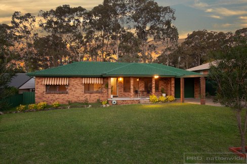 18 Chidley Crescent, METFORD NSW 2323