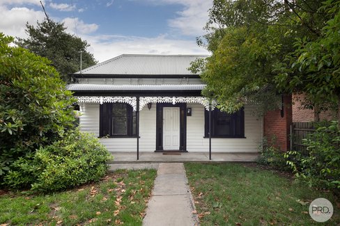 18 Church Street, NEWINGTON VIC 3350
