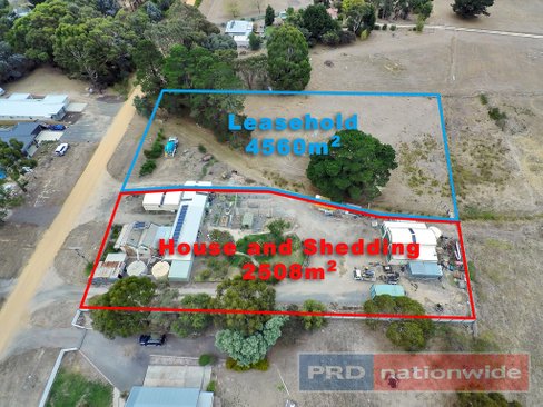 18 Clyde Street, SMYTHESDALE VIC 3351