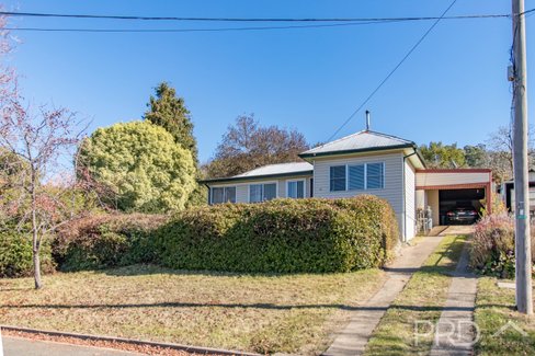 18 Corralyn Avenue, BATLOW NSW 2730