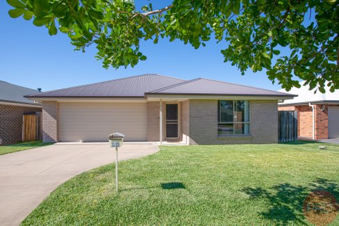 18 Crestview Street, GILLIESTON HEIGHTS NSW 2321