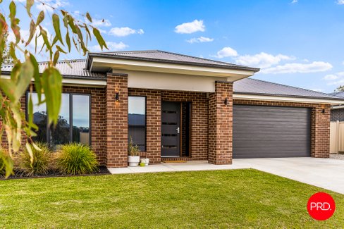 18 Cumberland Terrace, STRATHFIELDSAYE VIC 3551