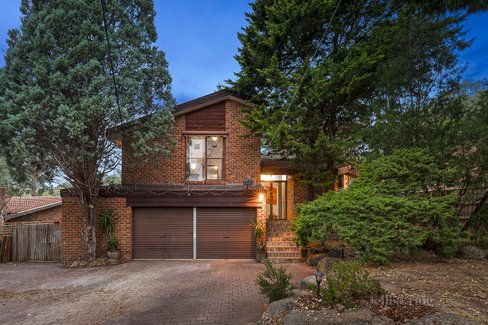 18 Dale Avenue Eltham North 3095