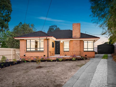 18 Dallas Crescent Watsonia North 3087