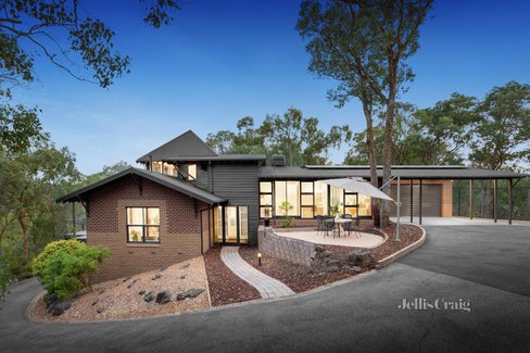 18 Danita Drive North Warrandyte 3113